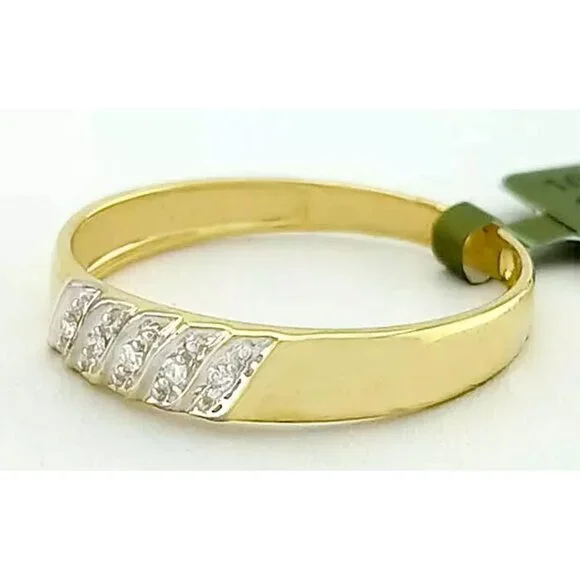Genuine Diamond Ring 10k Yellow Gold